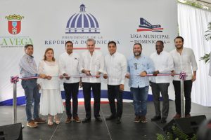 Presidente Abinader inaugura 7 obras en Bonao y La Vega, entre estas, tres centros educativos y dos nuevas instalaciones de INFOTEP