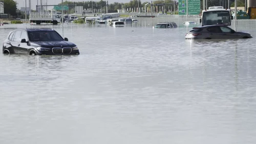Los Emiratos experimentan las peores inundaciones registradas hasta la fecha