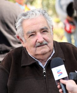 Pepe Mujica Informa Padece de Cáncer