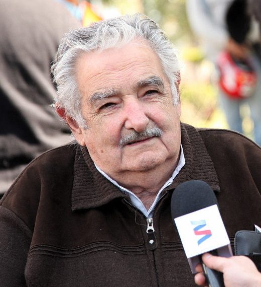 Pepe Mujica Informa Padece de Cáncer