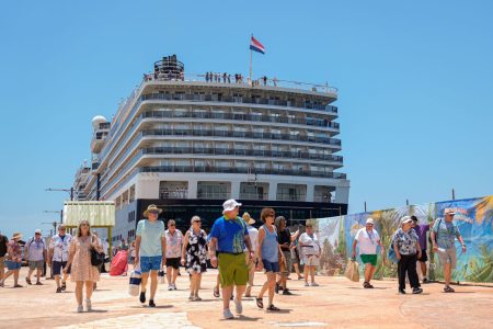 Sur Futuro y Ministerio de Turismo coordinaron recepción cruceristas Pedernales