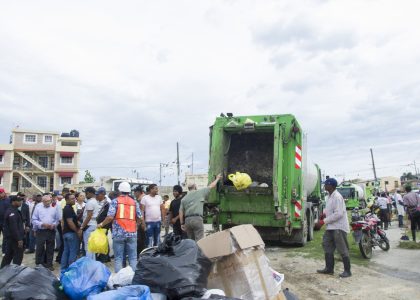 Continúa "Gran operativo de limpieza" en Guaricanos y Villa Mella impulsado por alcaldía SDN